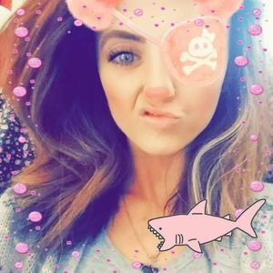 Meet your Posher, Regan